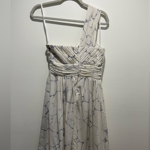 AIJEK Revolve One Shoulder 100% Silk Evening Formal Dress Size 1 - Picture 4 of 10